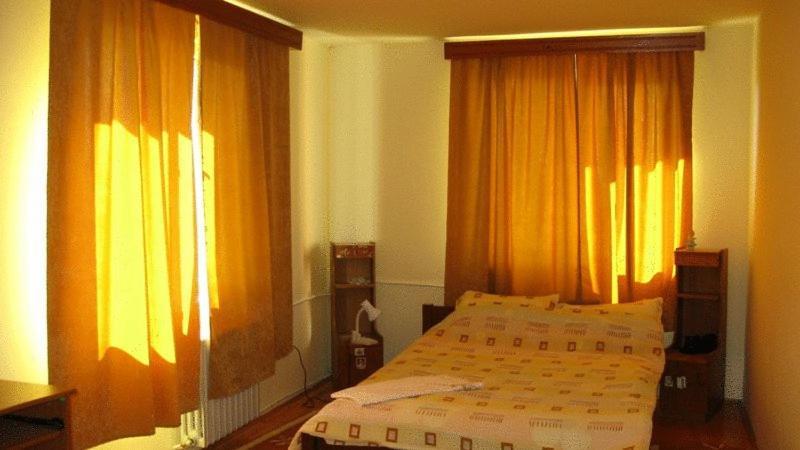Lary Hostel سوتْشافا المظهر الخارجي الصورة